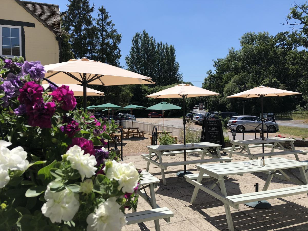 The New Inn Heckfield Екстер'єр фото